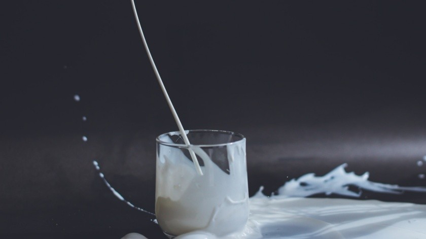 La leche de soya entre sus beneficios y posibles reacciones(UNSPLASH)