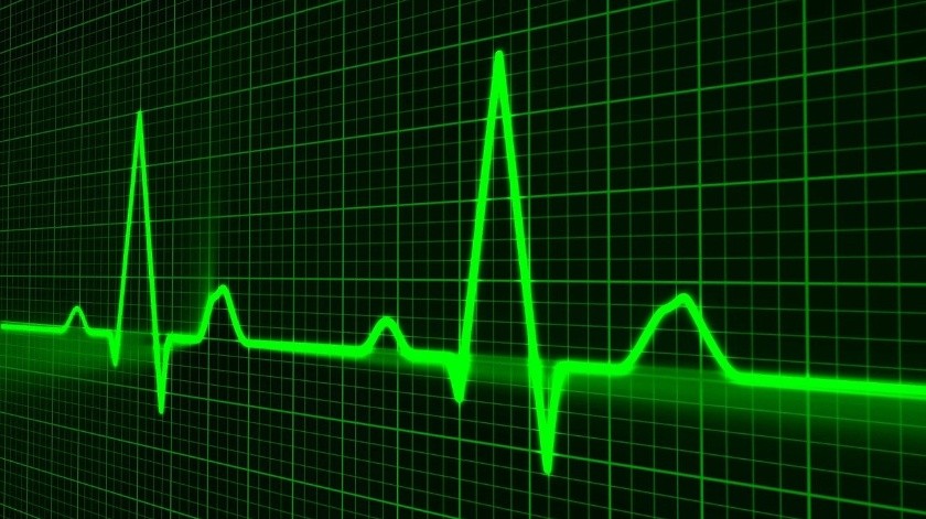 Si la presión arterial es mayor a 180/120 es peligrosamente alta y requiere atención médica inmediata. Por eso también se sugiere comenzar a medirla. (Pixabay.)