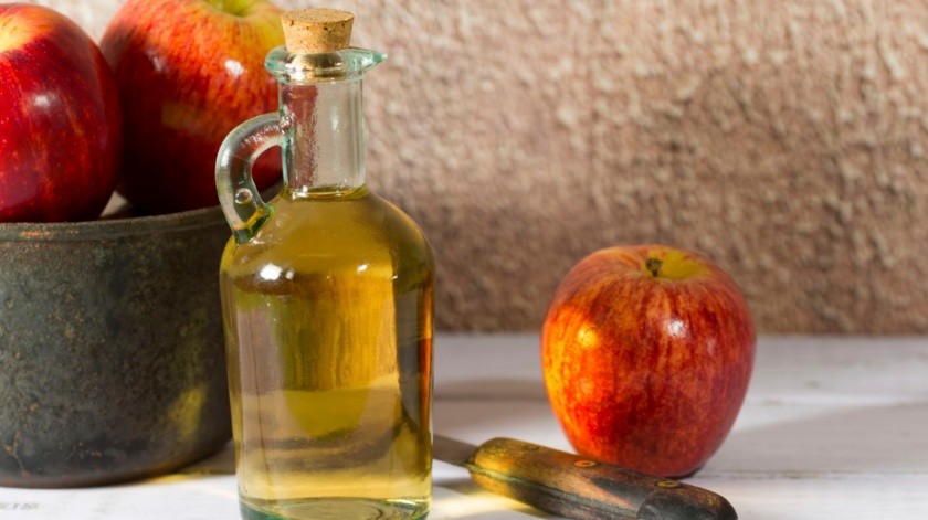 El vinagre de manzana puede interactuar con algunos medicamentos y suplementos.(Archivo)
