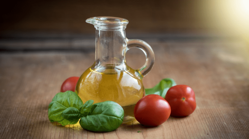 El colesterol bueno se promueve con dietas como la mediterránea y con el consumo de frutos secos y semillas.(Pixabay)