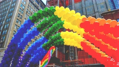 ¿Por qué el 28 de junio se celebra el Día  del Orgullo LGBT+?