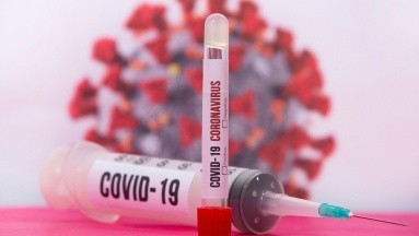 No está autorizada la vacuna triple viral para prevenir o tratar Covid-19: Cofepris