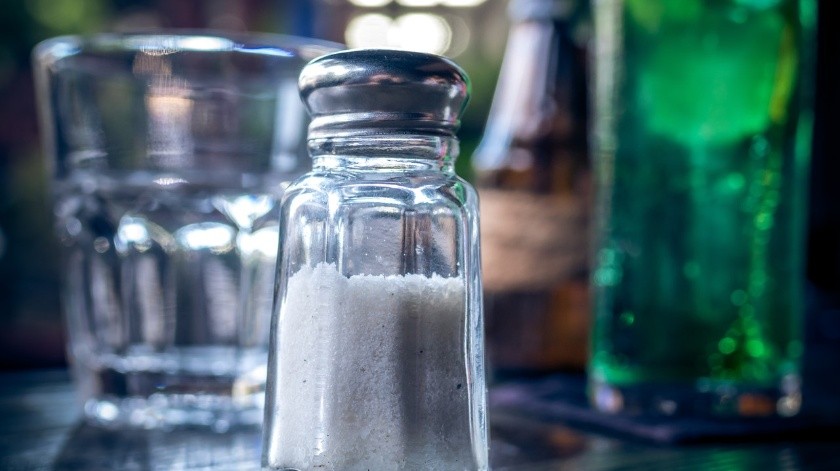 El consumo excesivo de sal puede ser un riesgo para desarrollar hipertensión.(Pexels)