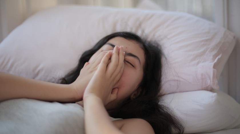 No dormir puede traer consecuencias graves de salud a largo plazo.(Pexels)