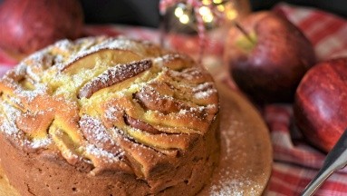Tarta de manzana: Más saludable que la tradicional con harina de coco y almendras