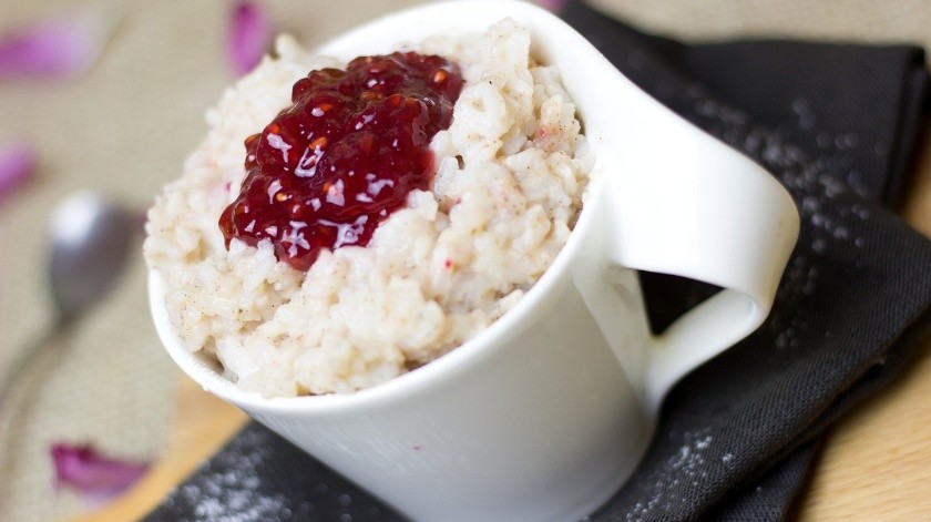 Puedes disfrutar de este delicioso arroz con leche de almendras.(Pixabay)