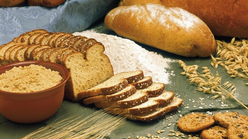 La lista la integran  granos integrales, como avena, quinua, y panes y cereales integrales.(Pixabay.)