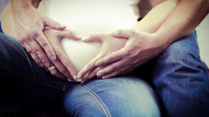 La actividad sexual no afectará a tu bebé, siempre y cuando no tengas complicaciones como un parto prematuro o problemas con la placenta.(Pixabay.)