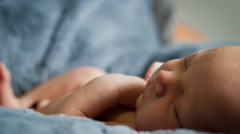 Los bebés recién nacidos mostraron poco riesgo de infección por Covid-19.(Unsplash)