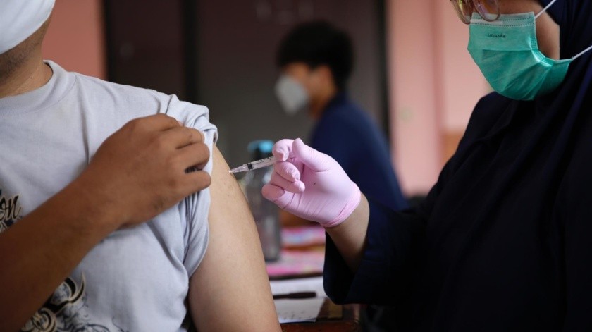 Algunos países de Europa suspendieron temporalmente el uso de la vacuna AstraZeneca por su posible relación con casos de trombosis.(EFE)