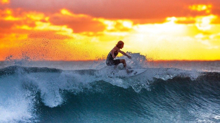 A las personas que les gusta practicar Surf tienen su día y es que cada tercer sábado de junio se celebra el Día Internacional.  (Pixabay.)