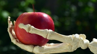 Osteoporosis: Estar demasiado delgado también aumenta el riesgo de la enfermedad