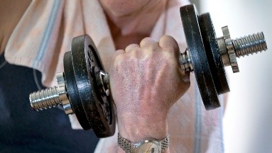 Una sola sesión de ejercicios ayudaría a combatir el cáncer de huesos, según estudio