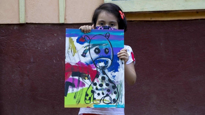 Kassandra, de 4 años, fue diagnosticada con leucemia linfoblástica aguda.(EFE)