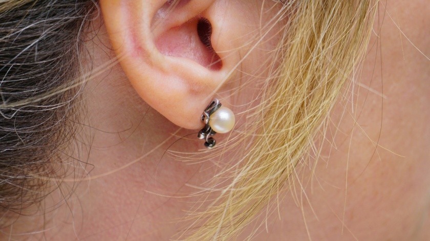 Si tiene una infección en el oído debe ser atendida por un especialista.(Pixabay.)