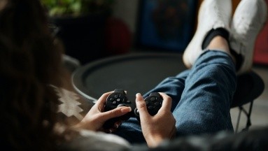 Por su adicción al videojuego Fortnite, hospitalizan a un adolescente español