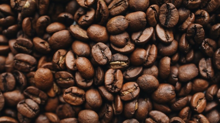Aprovecha las propiedades del café para consentir a tu piel.(Pexels)