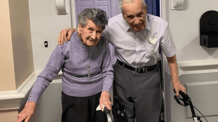 La pareja cumplió 81 años de matrimonio el 4 de enero.(Twitter Extracare)