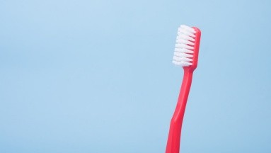 ¿Tuviste Covid o gripe? Te explicamos por qué deberías cambiar tu cepillo de dientes 