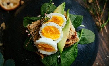 ¿Es malo para la salud comer huevo?