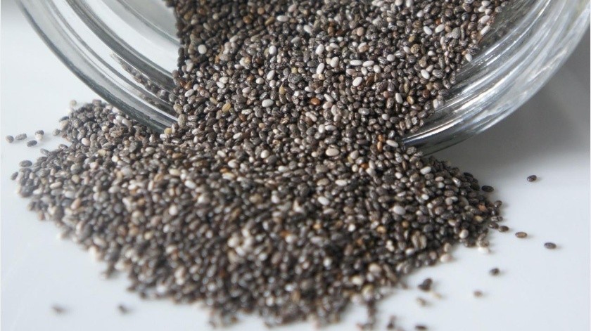Para aprovechar los beneficios de la chía, esta semilla se puede incluir en diferentes recetas.(Unsplash)