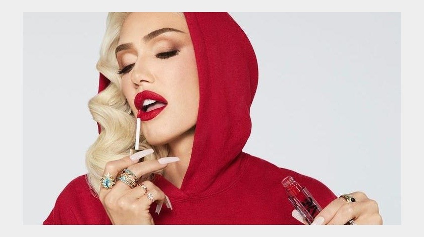 Gwen Stefani está siendo criticada con las cirugías que tiene.(Instagram @gxvebeauty)