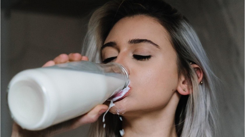 El calcio puede obtenerse de alimentos como los lácteos.(Unsplash)