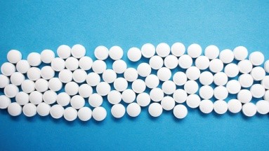 Nuevas pautas no recomiendan aspirina diaria para prevenir primer infarto en mayores de 60 años