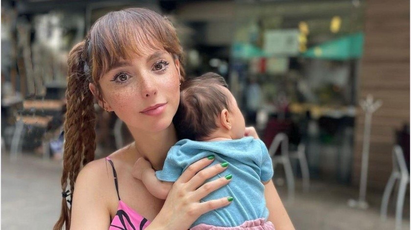 Natalia Téllez sufrió un ataque de pánico en su primera noche con su hija Emilia.(Instagram)