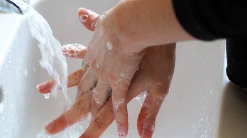El lavado de manos te previene de enfermedades.(Pixabay)