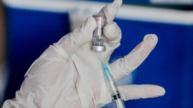 Cuarta dosis de vacuna contra Covid solo debe ser para inmunideprimidos y mayores: OMS