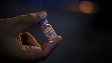 OMS aprueba el uso de emergencia de la vacuna contra Covid china de CanSino