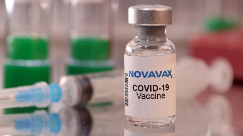 La FDA externó su preocupación por la relación entre miocarditis y la vacuna de Novavax.(REUTERS, X02714)