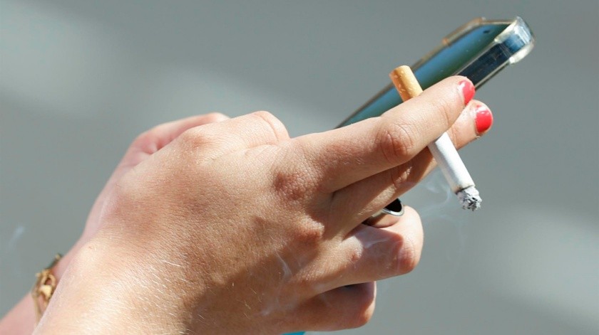El uso del cigarrillo en Canadá tendrá algunas restricciones.(EFE.)