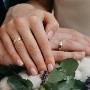 Esposa se sintió engañada al enterarse 10 meses después que su pareja era mujer