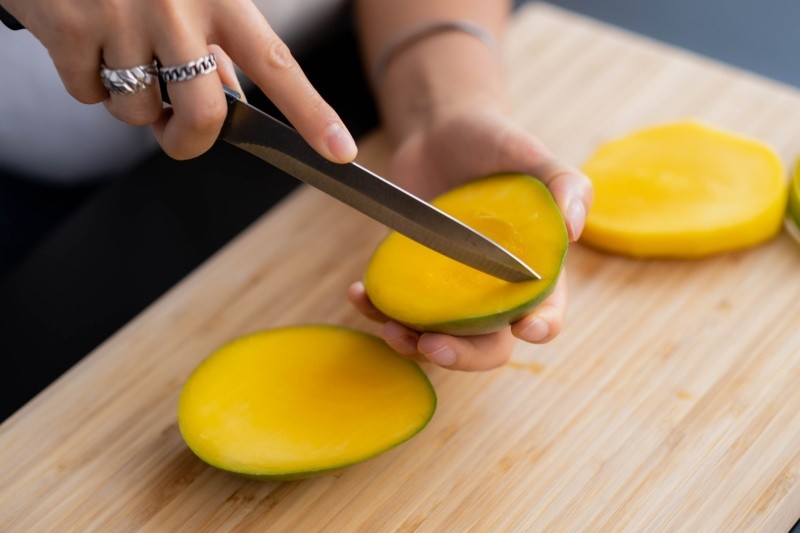 El mango es una fruta muy versátil y en México se consume mucho. Archivo GH.  