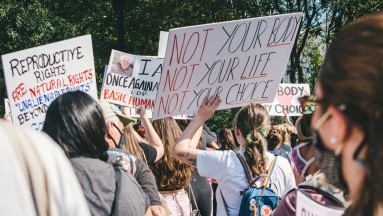 El aborto en Estados Unidos no es legal ni en violaciones según activistas