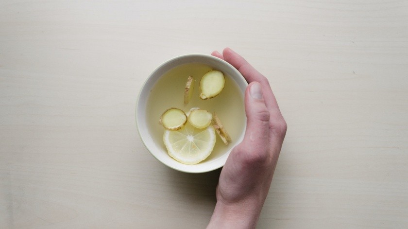 Beneficios de beber té de jengibre helado por las mañanas(UNPLASH)