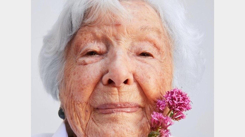 La bisabuela es abuela de la fundadora.(@laney)