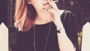 Un contacto prolongado con la ropa de un fumador esta asociado con un riesgo de cáncer, según estudio