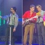 Jonas Brothers revelan el sexo del bebé de una fanática durante su concierto en Monterrey
