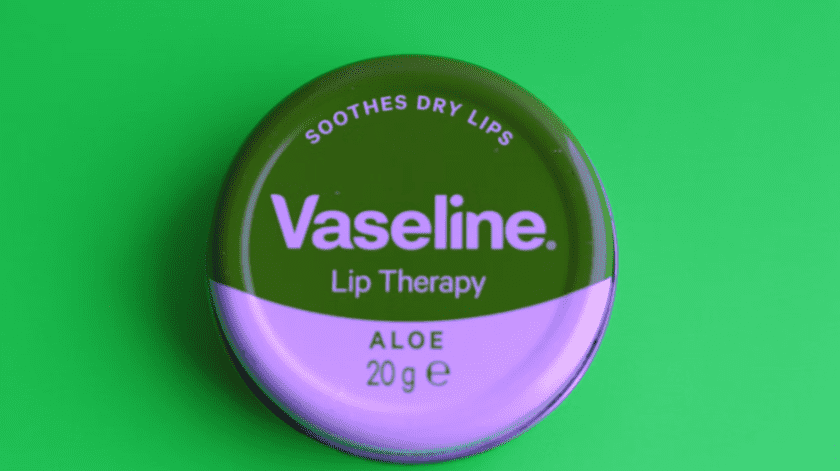 Vaselina como tratamiento de belleza(UNSPLASH)