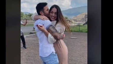 VIDEO: Sorprende a su novio al pedirle matrimonio en México y se viraliza en redes