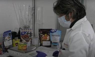 En Profeco analizaron varias marcas de chocolate.