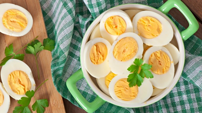 Los huevos se utilizan para distintos platillos.(Freepik)