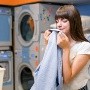 Prueba estos tips para sacar el olor a humedad de tu ropa