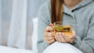 Contraindicaciones del té verde: ¿A quiénes no se les recomienda tomar esta bebida?