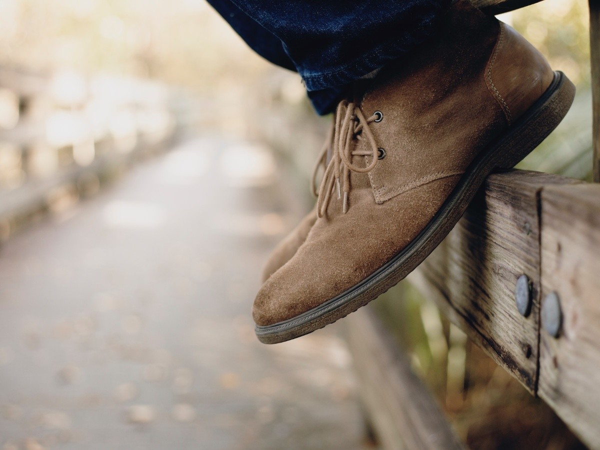 Novedad prisión pureza Cómo limpiar zapatos de gamuza: Prueba estos tips | Mundo Sano | Noticias e  información para un estilo de vida saludable.