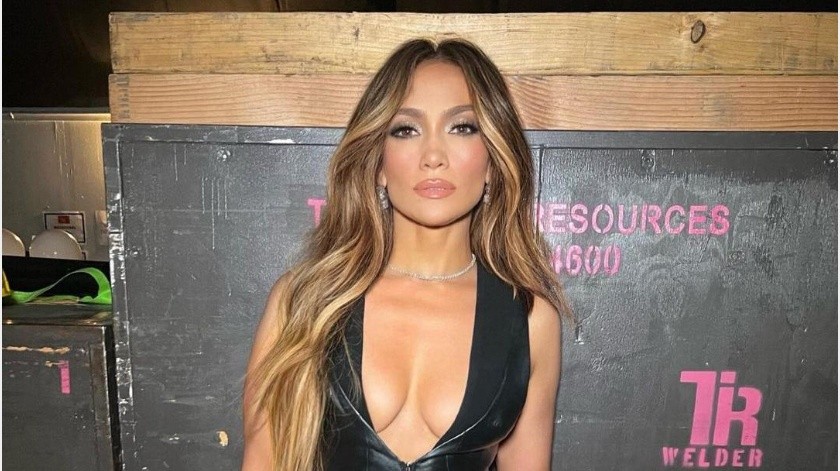 Jennifer Lopez disfruta de hacer ejercicio y alimentarse bien.(Instagram)