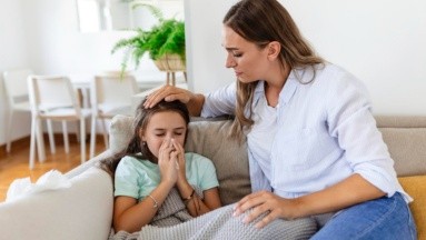 ¿Por qué muchos niños se están enfermando con cuadros gripales y qué puedes hacer?